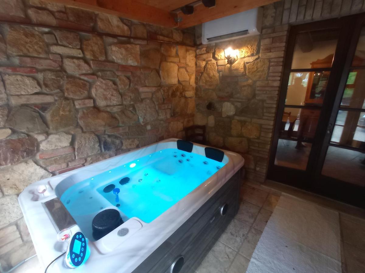 Agriturismo Podere Biancospino Piscina Privata 基安奇安诺泰尔梅 外观 照片